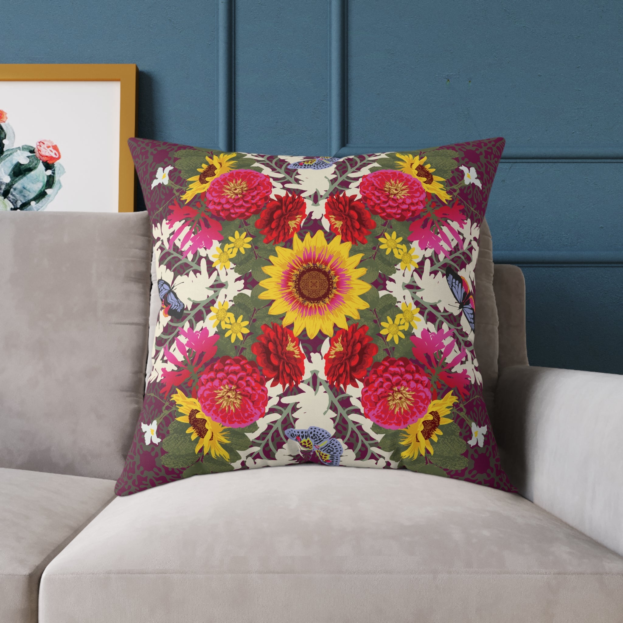 Flor de Fuego Pillow