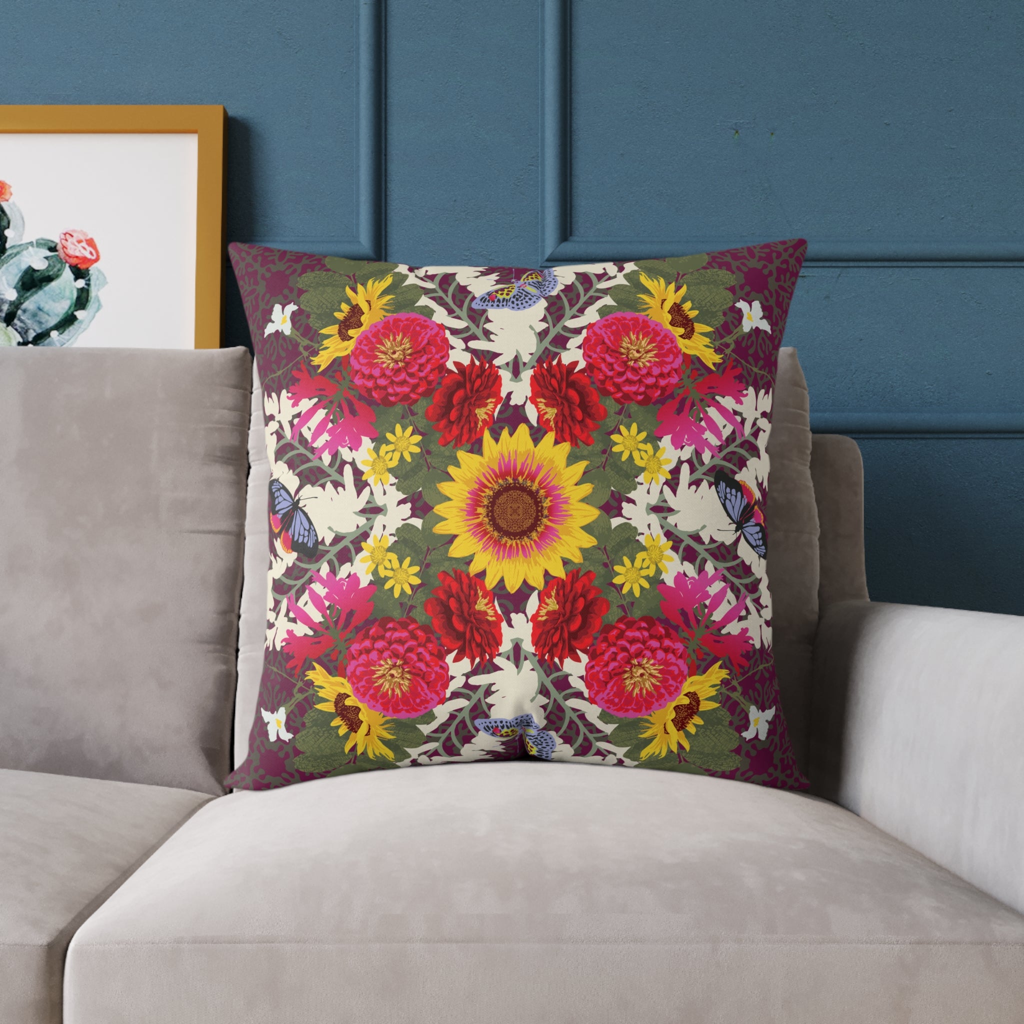 Flor de Fuego Pillow